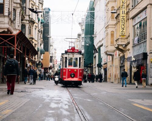 tram_cable_car_street_urban_sidewalk-2745