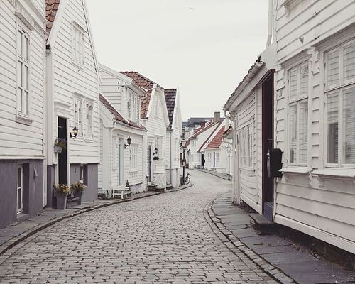 houses-stone-block-pavement-stone-road-street