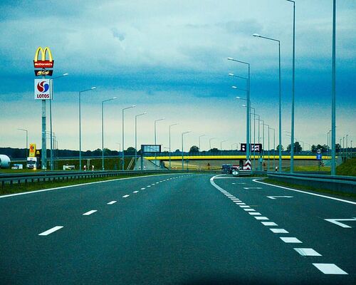 asphalt-drive-expressway-mcdonalds