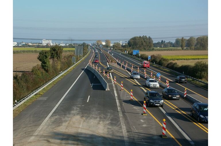 transport-roadworks-autobahn-germany
